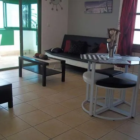 Daire Puerto Del Carmen Sleeps 2 Pool Wifi